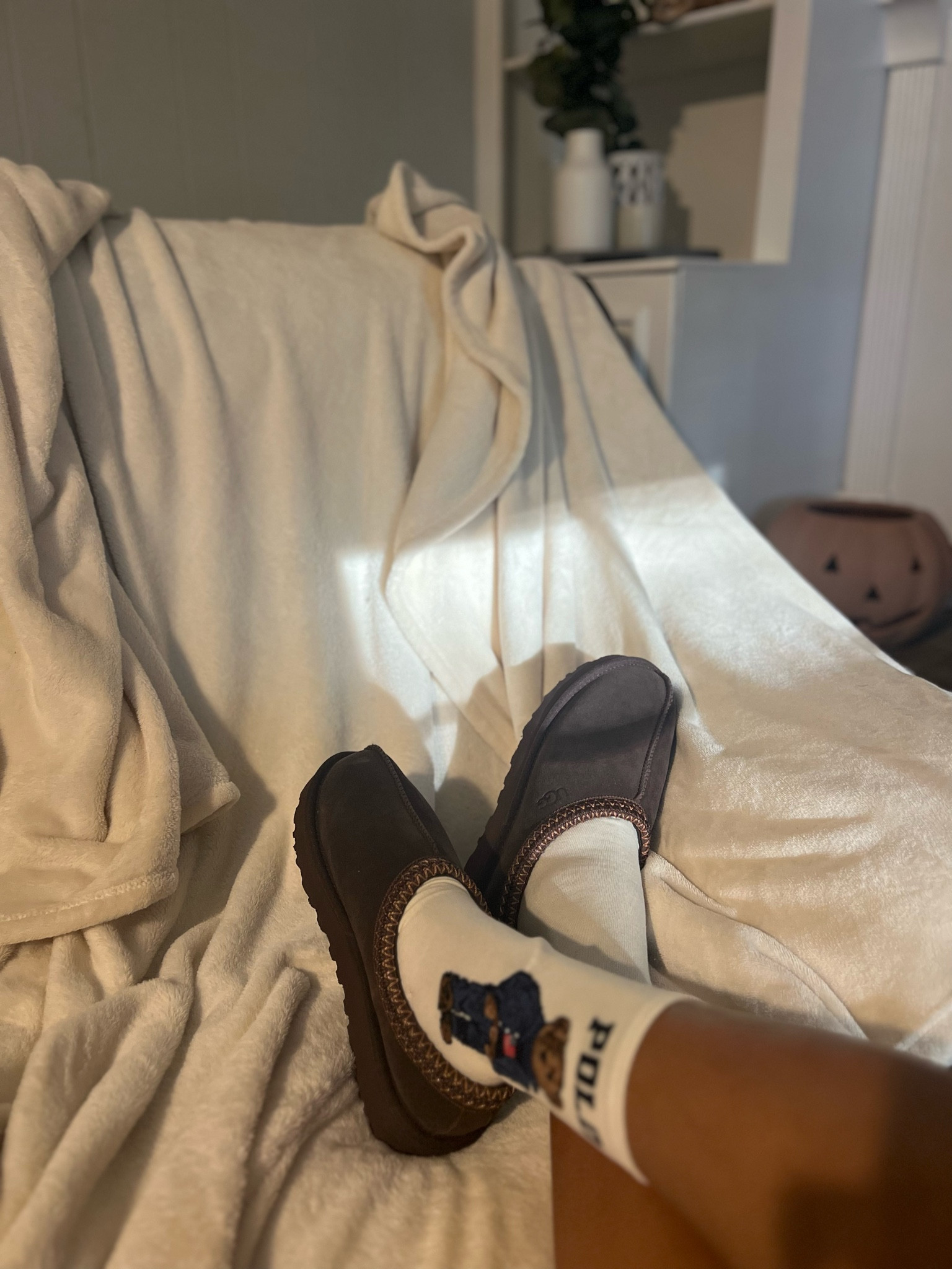 Get your ugg slippers before they sell out 🤎🍂🍁☁️🐻

#LTKshoecrush #LTKstyletip #LTKSeasonal