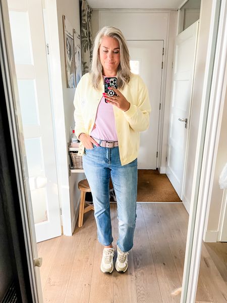 Outfits of the week. A light yellow satin bomber jacket (Shoeby, L) paired with a basic lilac t-shirt and sustainable straight blue jeans from Long Tall Sally and chunky sneakers (old).

#LTKeurope #LTKmidsize #LTKover40