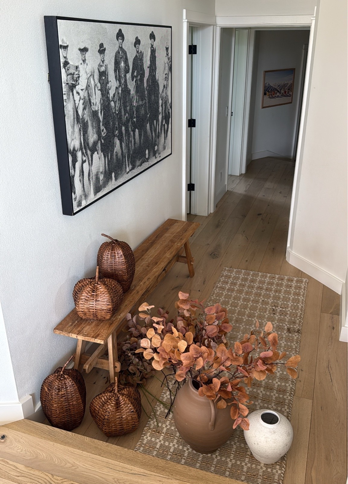Fall home decor coming out 🍂🤎 Time to decorate with stems and woven pumpkins! Target and Amazon finds 👏🏻

Entry
Bench
Country

#LTKHome #LTKSeasonal