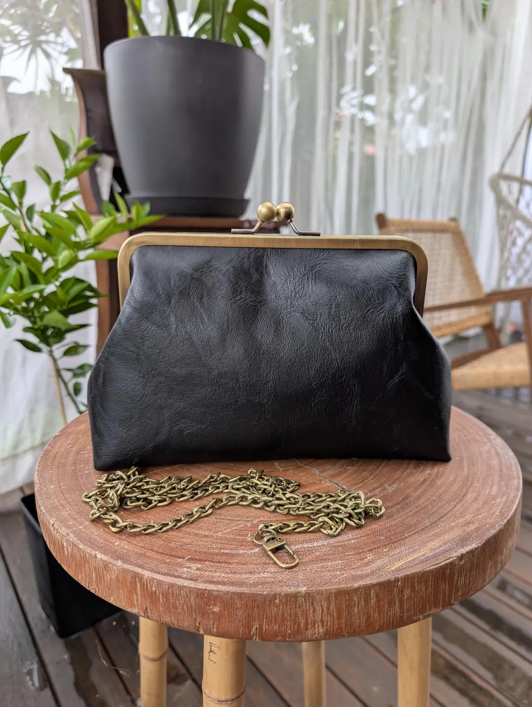 Black Metal Kisslock Clutch/shoulder Bag/ Crossbody Bag/ Hand Bag/faux Leather - Etsy | Etsy (US)