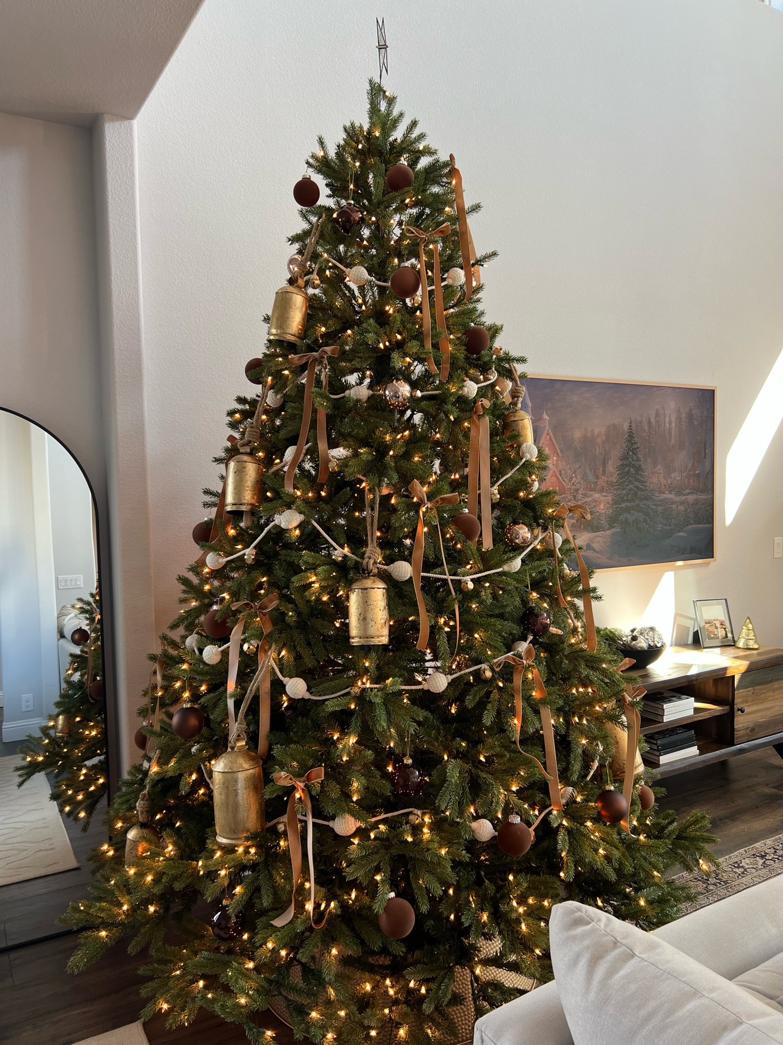 Neutral Christmas tree 🎄

#LTKSeasonal #LTKHoliday #LTKhome