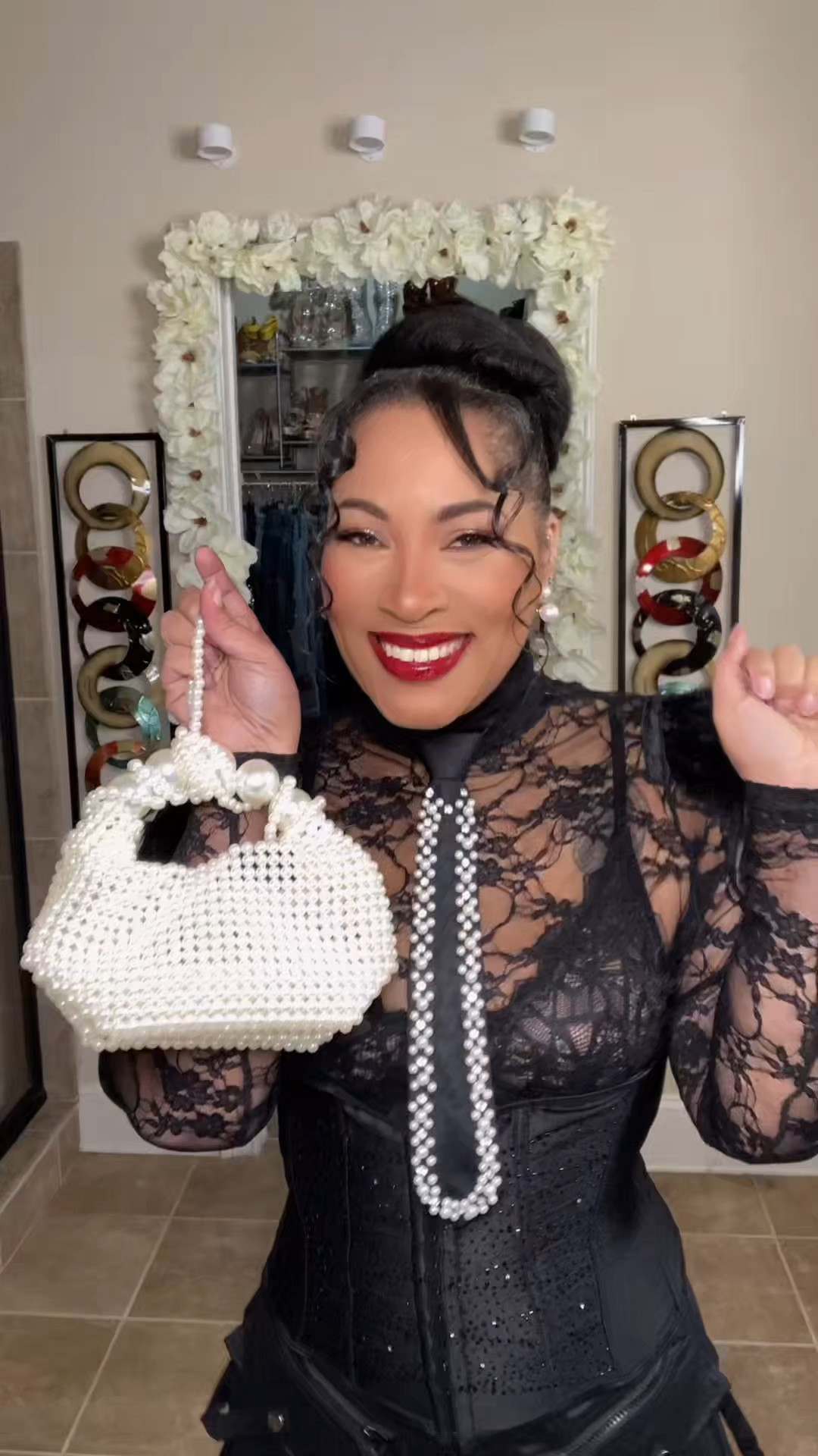 GRWM for a New Year party! I've had the shirt, shoes and corset for over 10 years but I linked some alternatives 

 