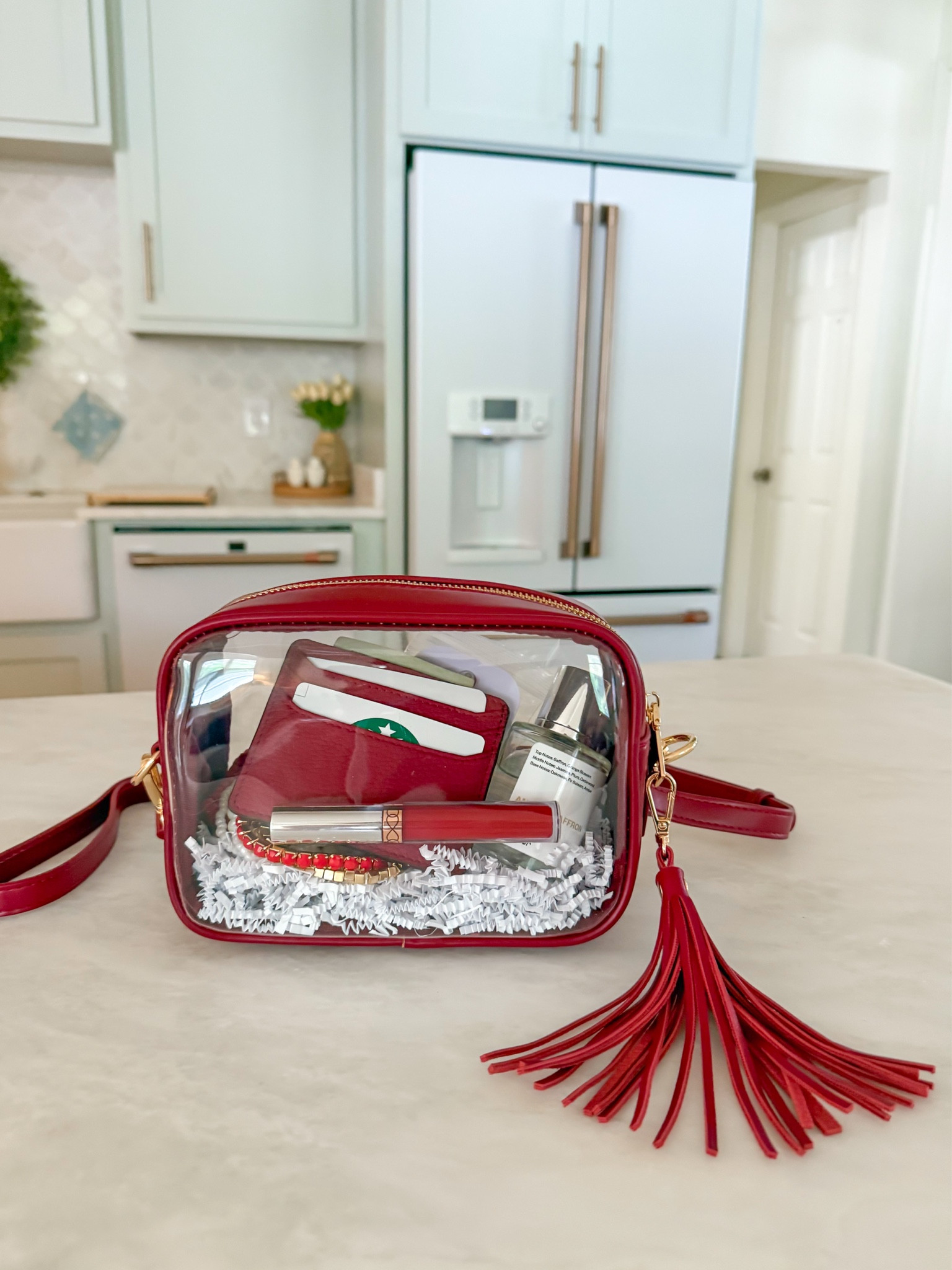 Graduation gift idea!! 

Grab a clear stadium bag and fill with game day outfit accessories! I also added a matching wallet and gift cards! 




Grad gift 
Gifts for her 
Football game day 
College bound 
Clear purse 
Alabama football 
Crimson and white 
College game day outfit 
SEC
Amazon finds 

#LTKootd #LTKSeasonal