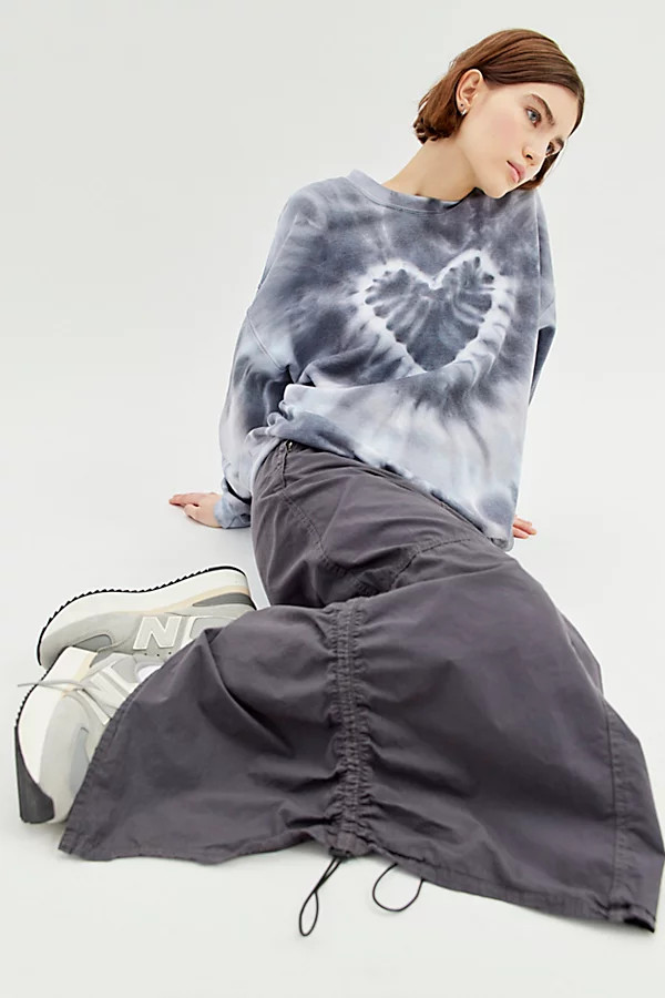 Urban Renewal Remade Heart Tie-Dye Crew Neck Sweatshirt | Urban Outfitters (US and RoW)