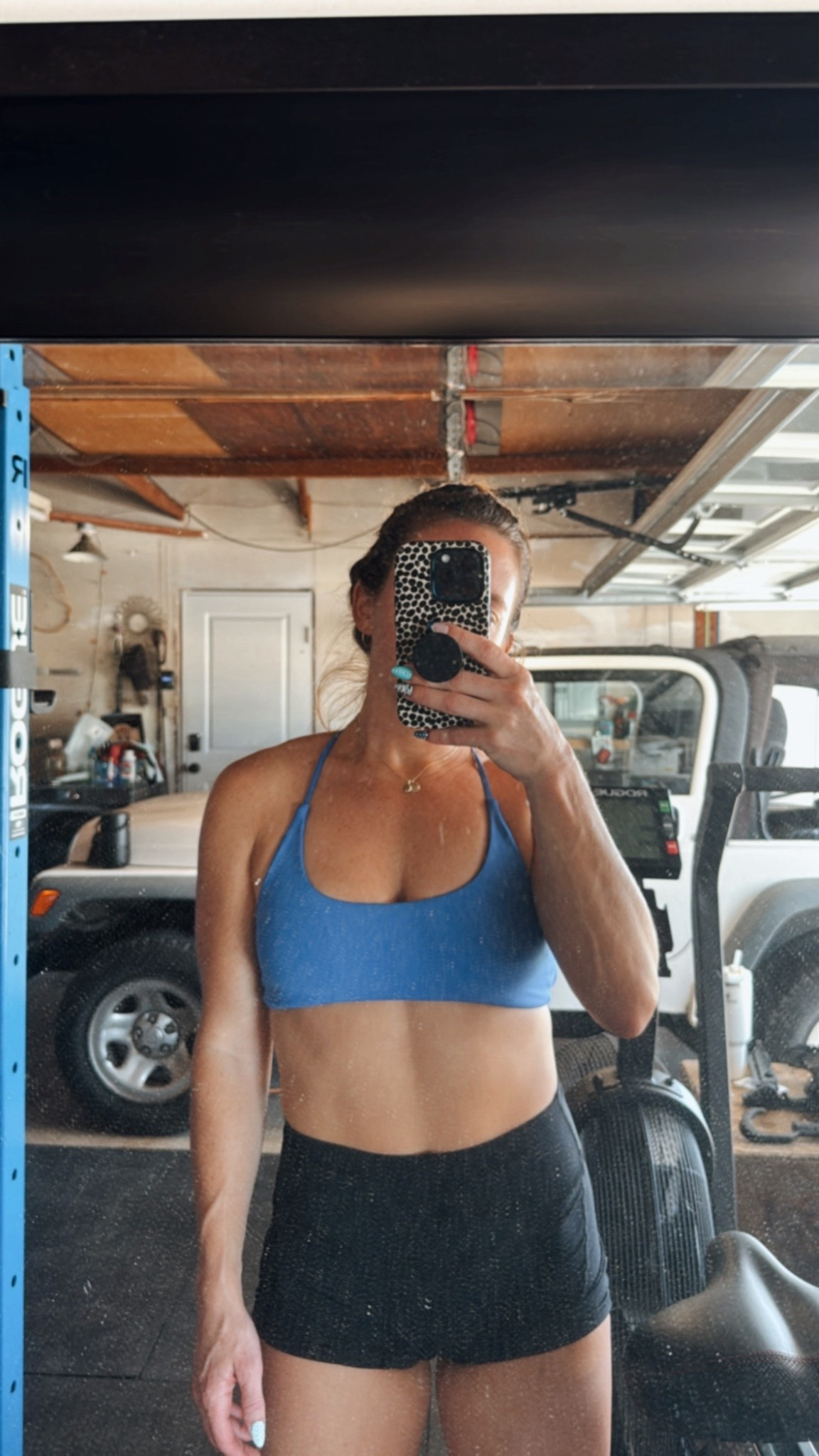 Gym outfit 

#LTKActive #LTKShoeCrush #LTKStyleTip