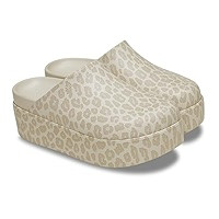 Crocs Women's Dylan Platform Clog, Mule Platform Shoes for Women | Amazon (US)