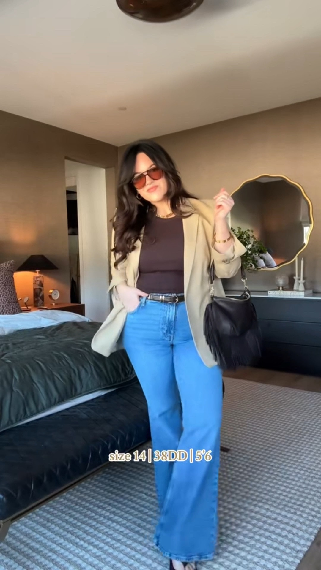 Day 11 of the 30 days of everyday outfits challenge! Jeans h& m sized up one no stretch (size 16) Blazer loft size 14 Tank h&m

#LTKMidsize #LTKSeasonal #LTKStyleTip