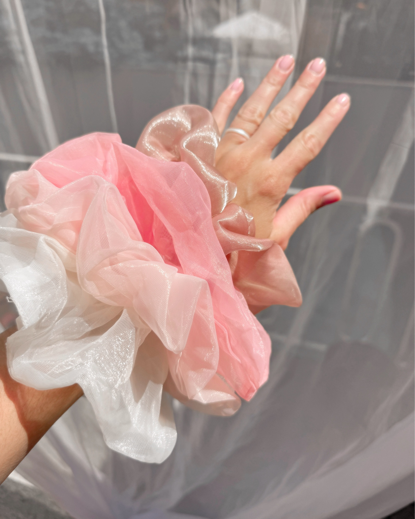 Easy and cute summer hairstyle 🌸
I just put my hair in a bun secure it with an elastic bobby pins or a small hair clip and then add my oversized scrunchie.

summer hair inspo 
Summer hairstyle 
Summer updo
Easy summer hairstyles  #LTKSeasonal 


#LTKbeauty #LTKsummer #LTKstyletip