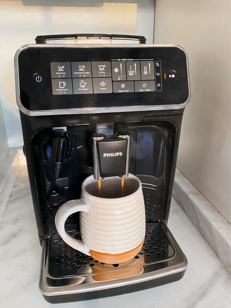 Phillips Espresso Machine on sale! My favorite coffee maker ☕️🤎 $150 off!

#LTKsalealert #LTKhome #LTKCyberweek