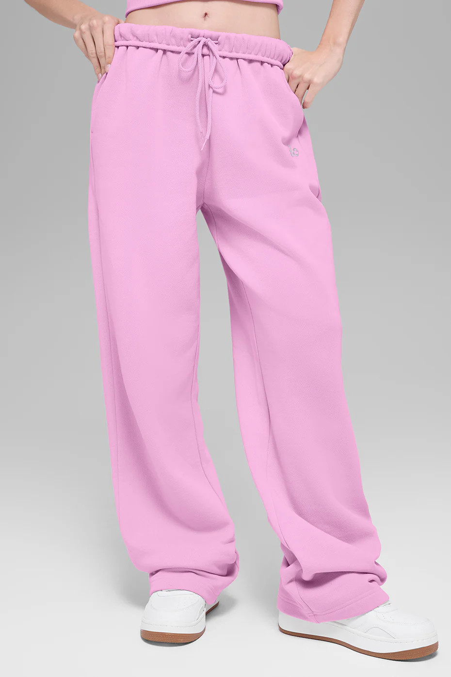 Accolade Straight Leg Sweatpant | Alo Yoga (US)