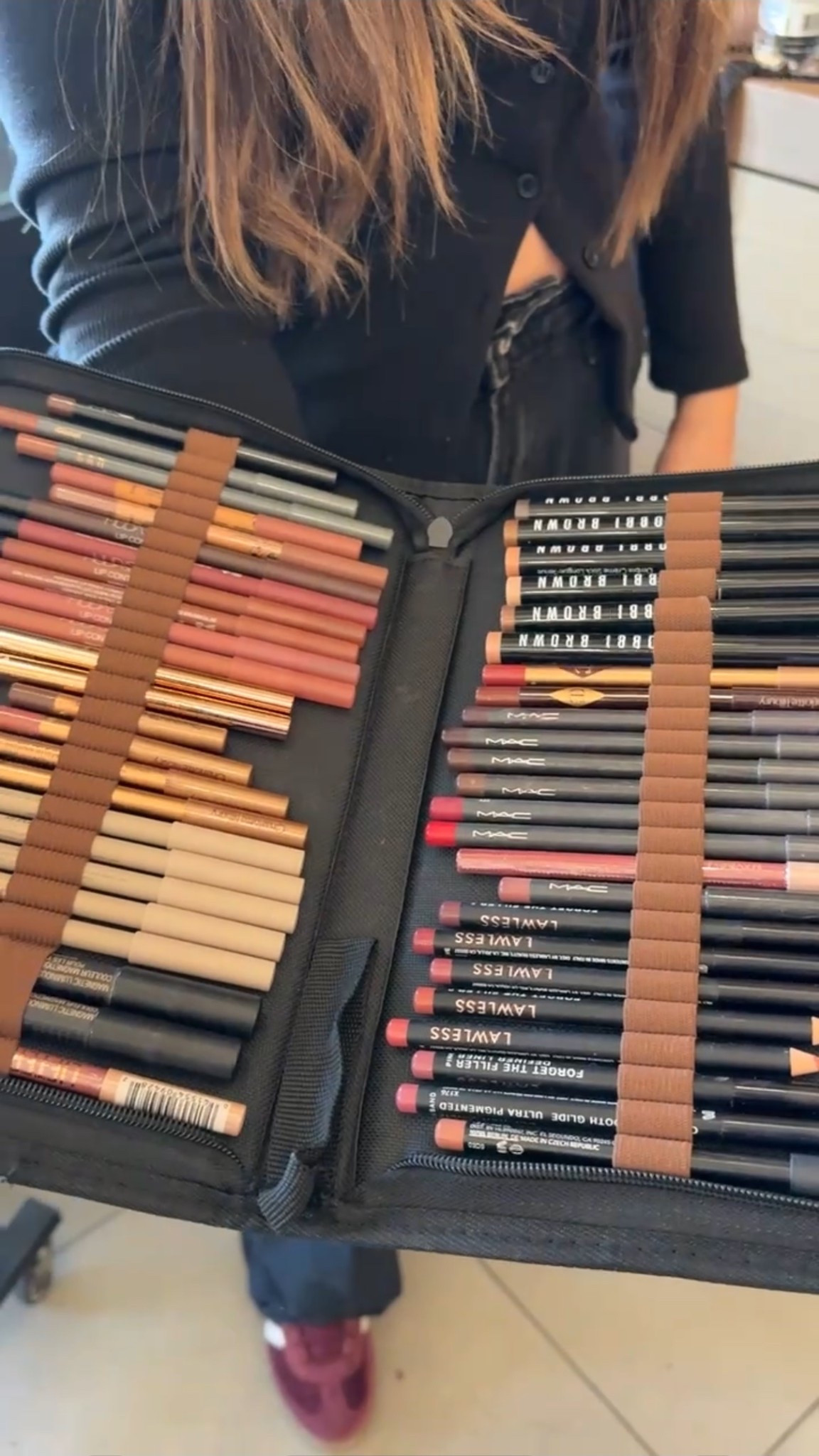 This lip liner / eyeliner holder is perfect for any makeup lovers! 

Gift Guide, Lip Liner, Eyeliner, Makeup Case, Makeup holder, Pencil case, Lip Liner case, Eyeliner Case, Emily Ann Gemma 

#LTKCyberWeek #LTKGiftGuide #LTKBeauty