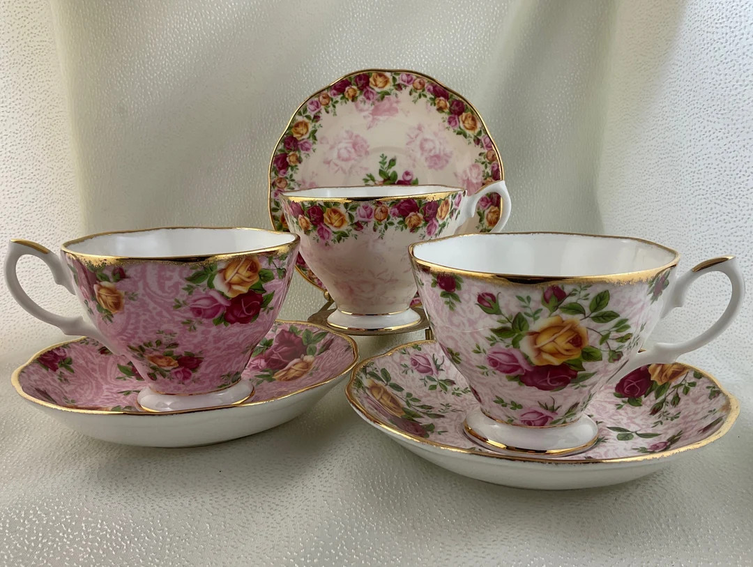 Old Country Roses Royal Albert Teacup & Saucer Duo Peach Damask Soft Pink Lace Dusky Pink Lace - ... | Etsy (US)