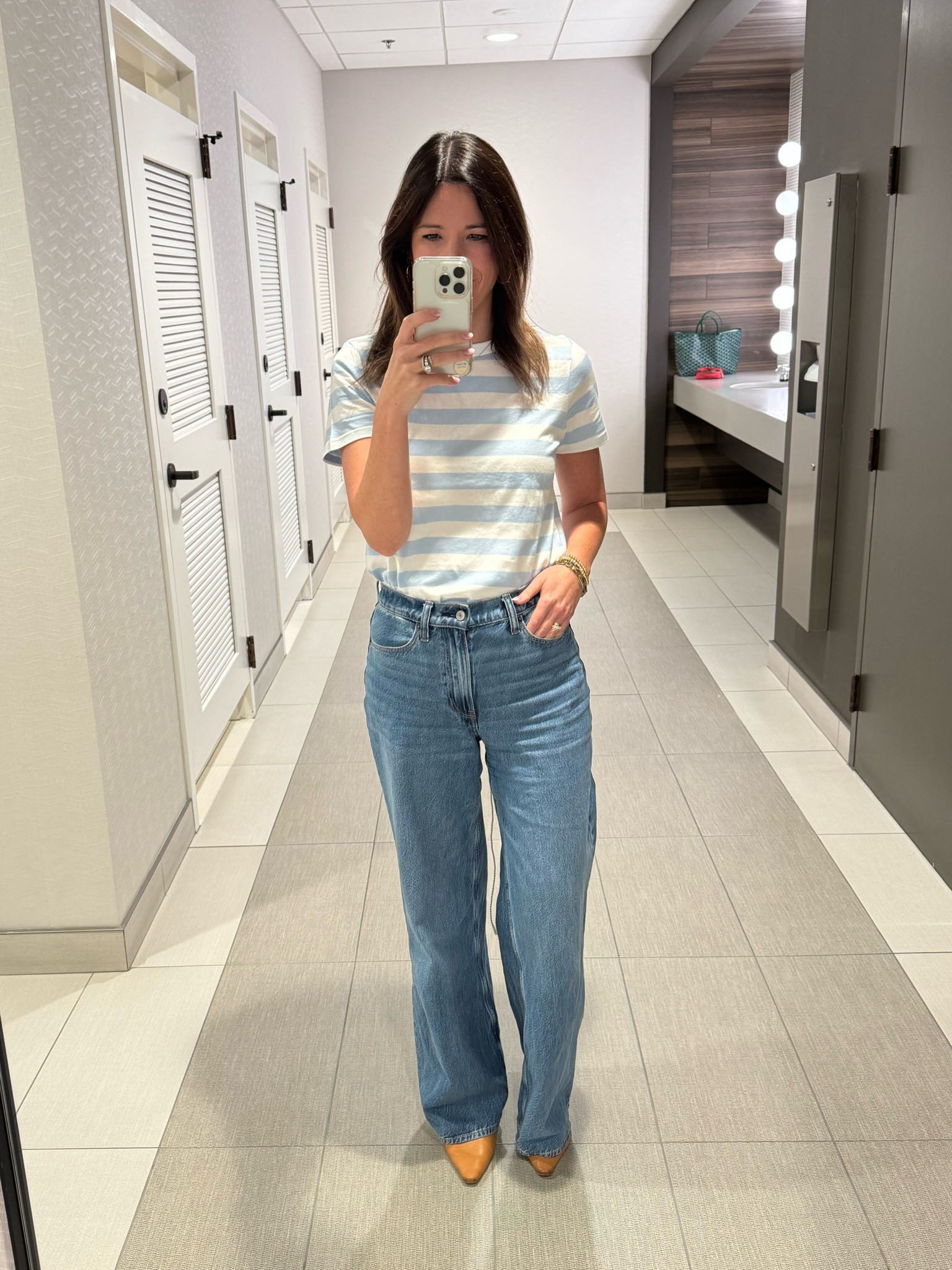 Old navy shirt for only $8! 

Hosting the Ramsey Show today and my new favorite go to is a tshirt and baggy jeans ❤️ 

#LTKStyleTip #LTKFindsUnder100 #LTKWorkwear