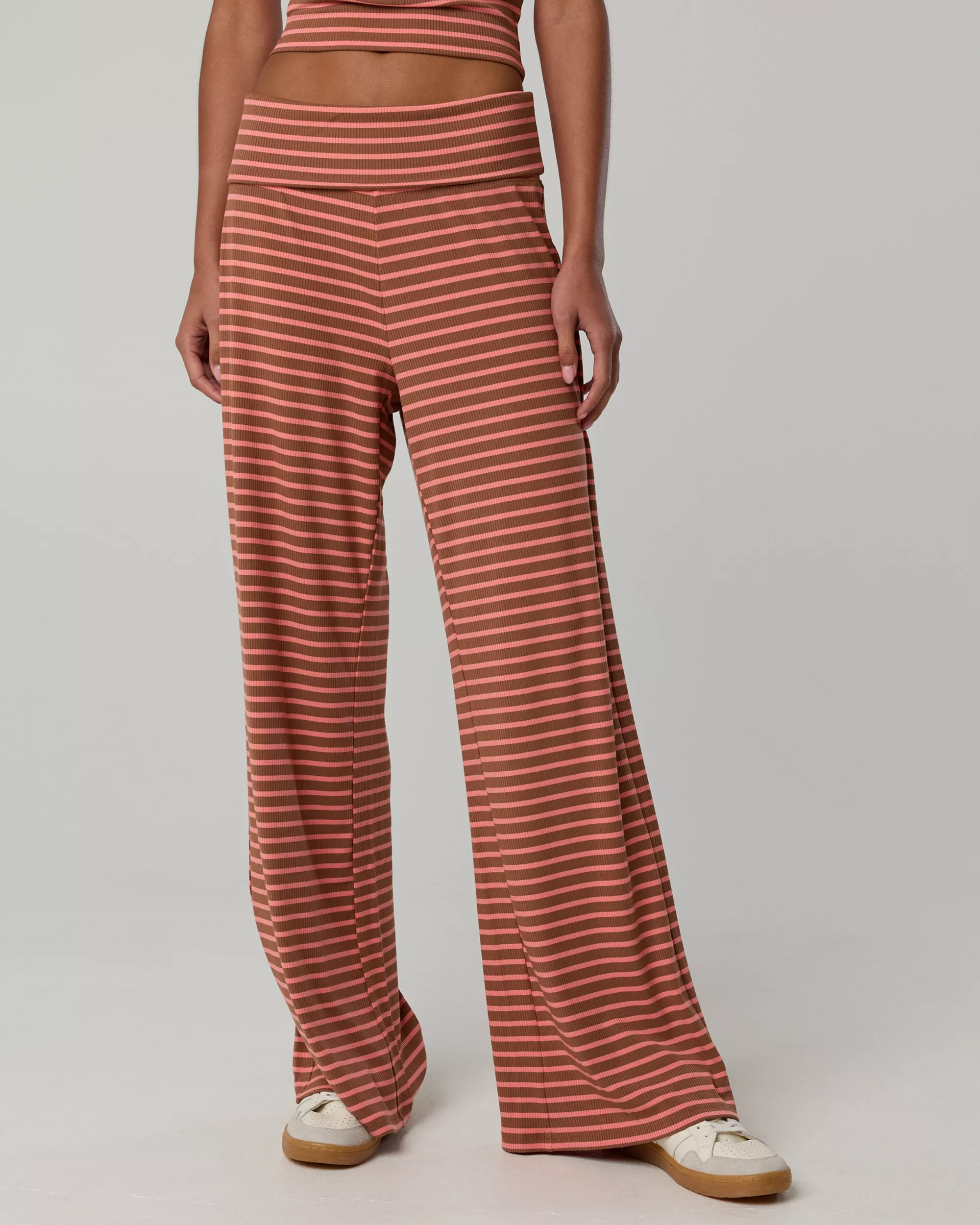 OFFLINE By Aerie Thumbs Up Heavyweight Foldover Trouser | American Eagle Outfitters (US & CA)