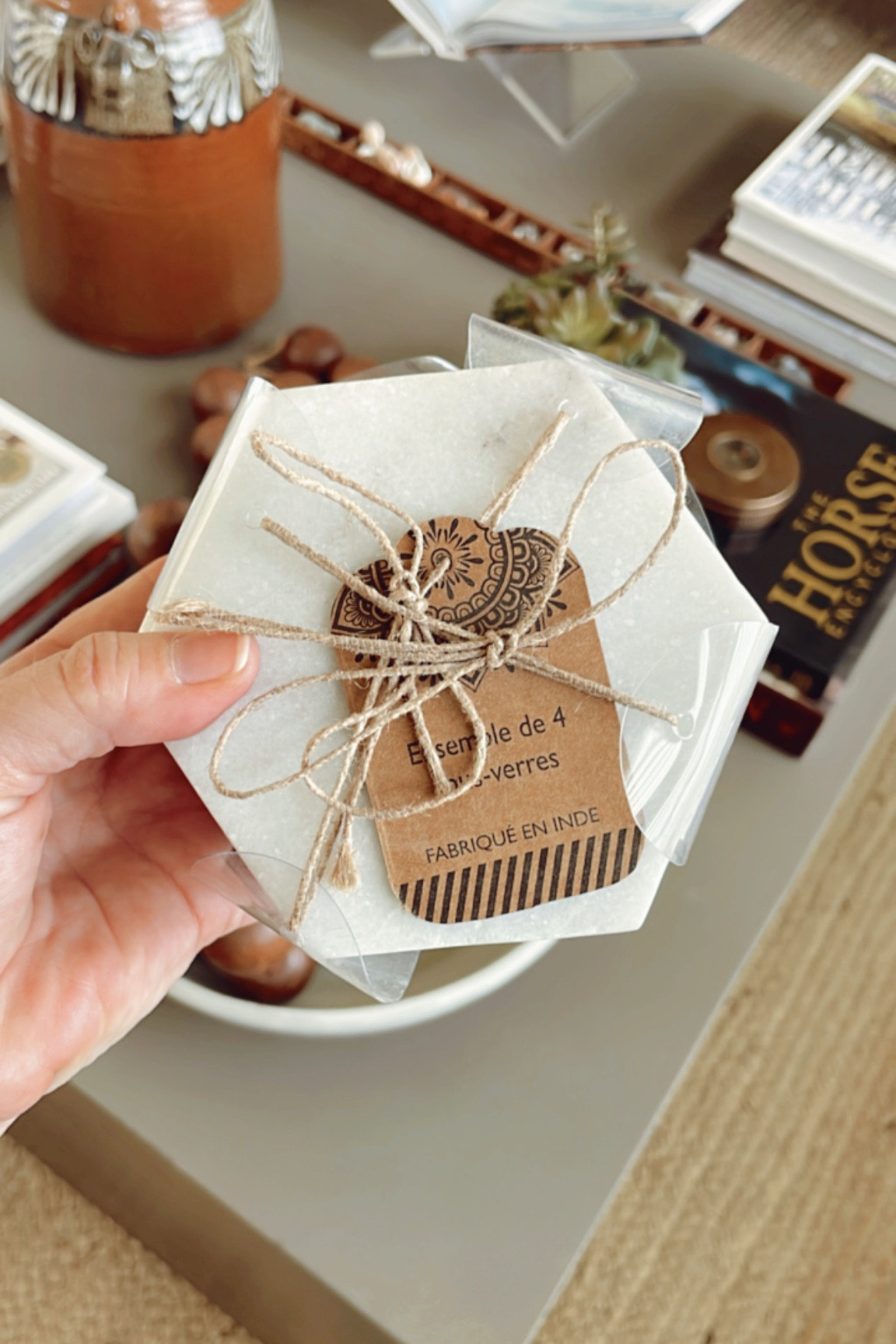 White marble coasters 🙌🏻 

I think these would make the perfect #stockingstuffer for a home decor lover! 

#ltkhome #coffeetable #coasters #gift