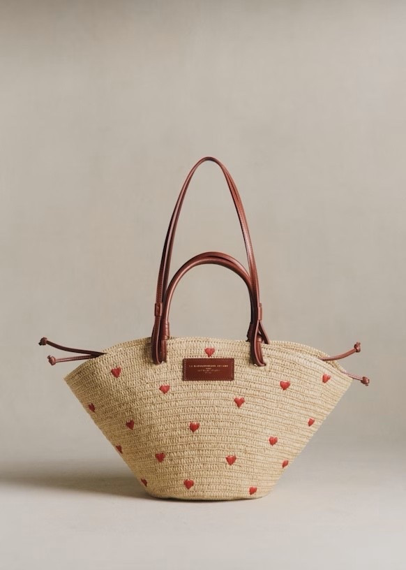 Sézane new releases.

#sezane #sezanelovers #valentinesday

#LTKSeasonal #LTKValentine