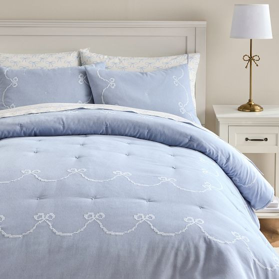 Georgia Bow Garland Quilt | Pottery Barn Teen