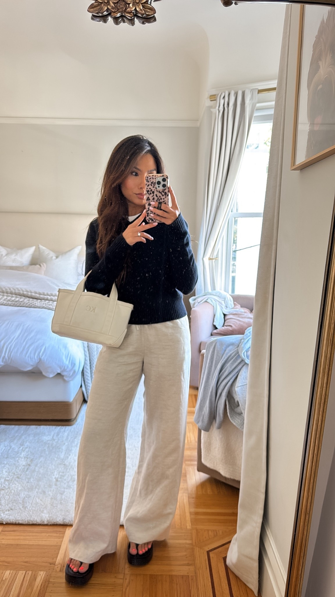 love these linen pants!! more wrinkle resistant compared to my j crew ones 

Sizing:
Linen pants tts, I’m wearing xs regular but they are a little long so ended up getting them hemmed I should have just gotten short! 
Baby tee - sized up, S
Cashmere v neck - tts, xs
Platform flip flops - tts 

#LTKPetite #LTKootd