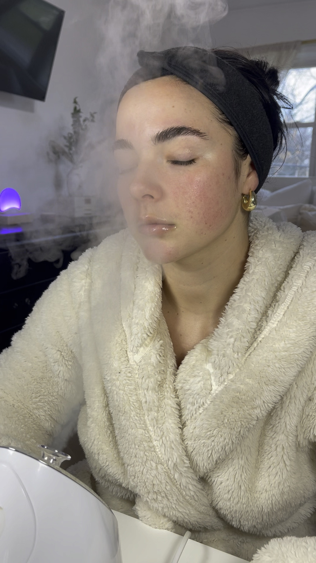 Facial steamer 🫧🤍🫶🏼

#LTKbeauty #LTKVideo #LTKHoliday