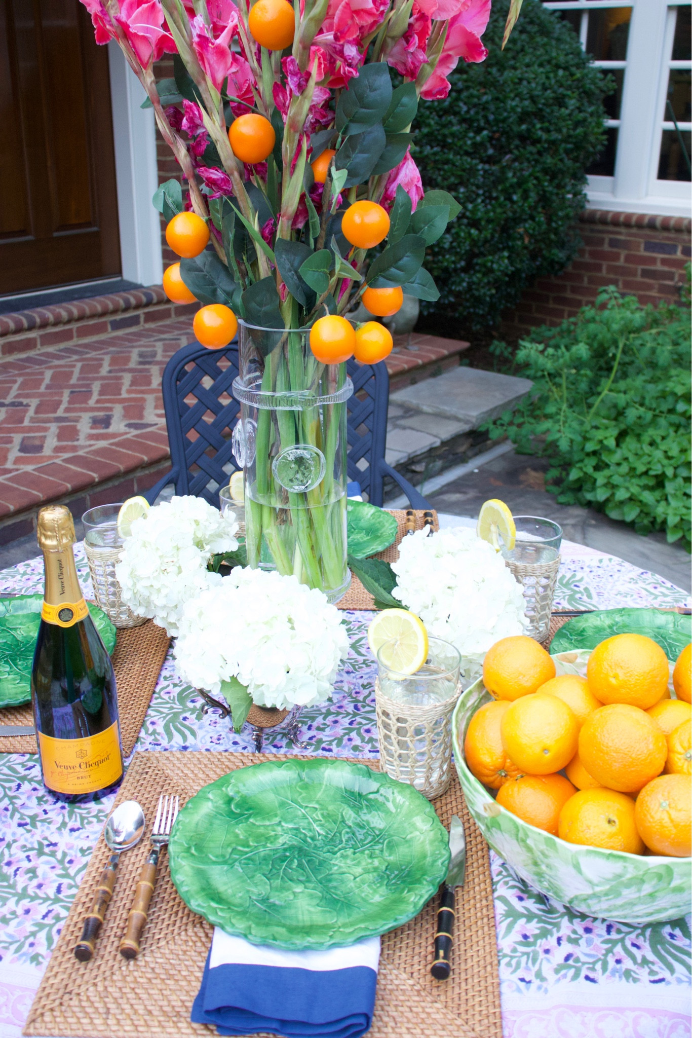 My most FUN tablescape of the summer! 💕

#LTKparties #LTKhome #LTKunder100