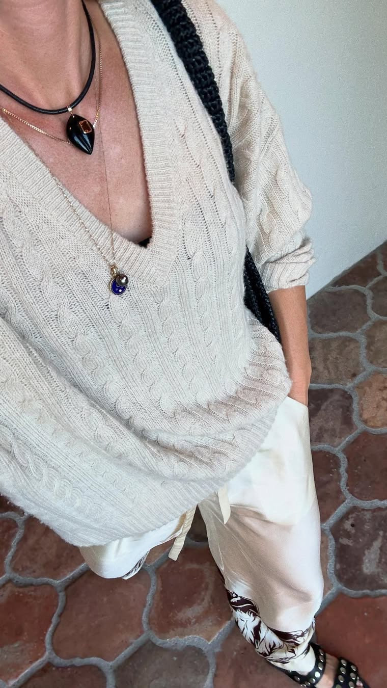 A silky printed pant summer 

#LTKSeasonal #LTKStyleTip #LTKTravel