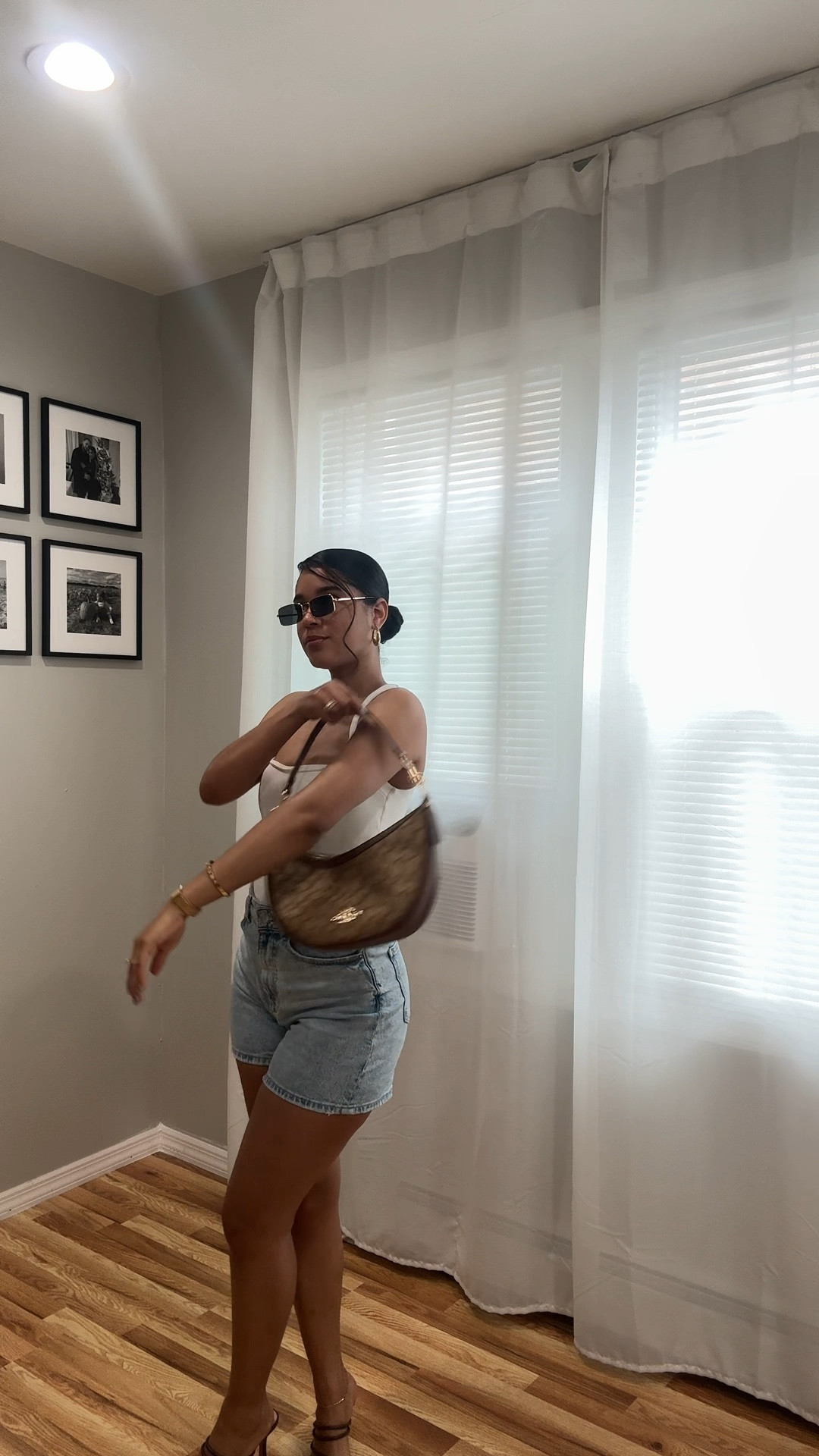 Day 1 of 7 days of casual outfits 

#LTKVideo #LTKItBag #LTKStyleTip