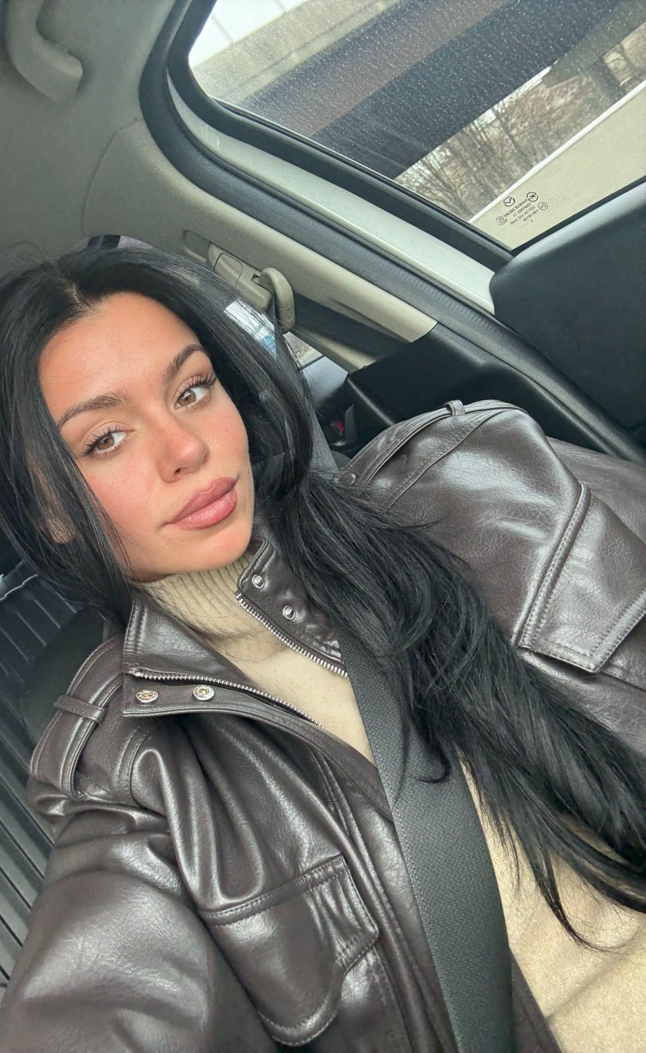 lashes + lip kinda day 

#LTKBeauty #LTKootd #LTKgrwm