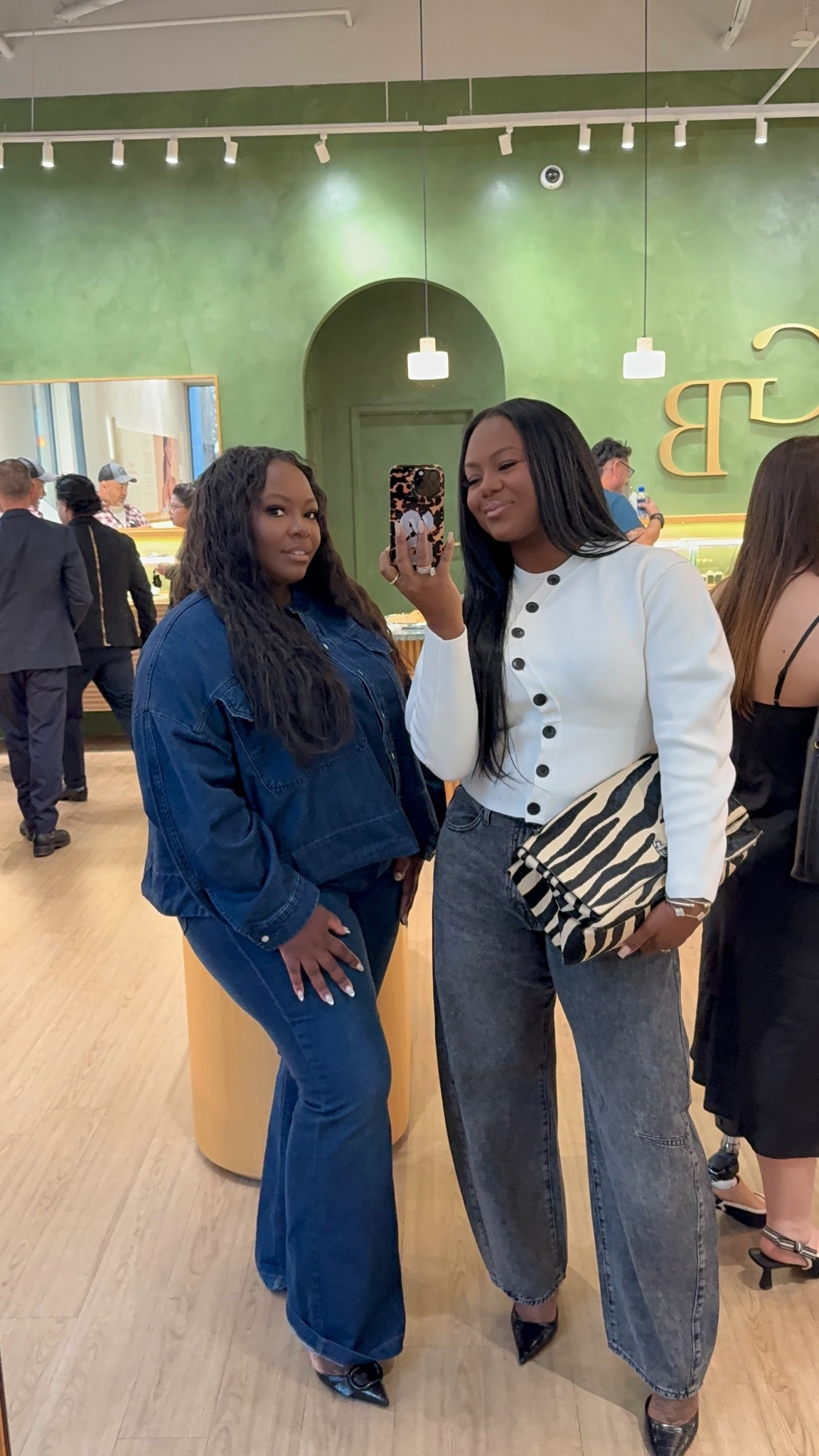 tonight’s event  with @brentandmir 