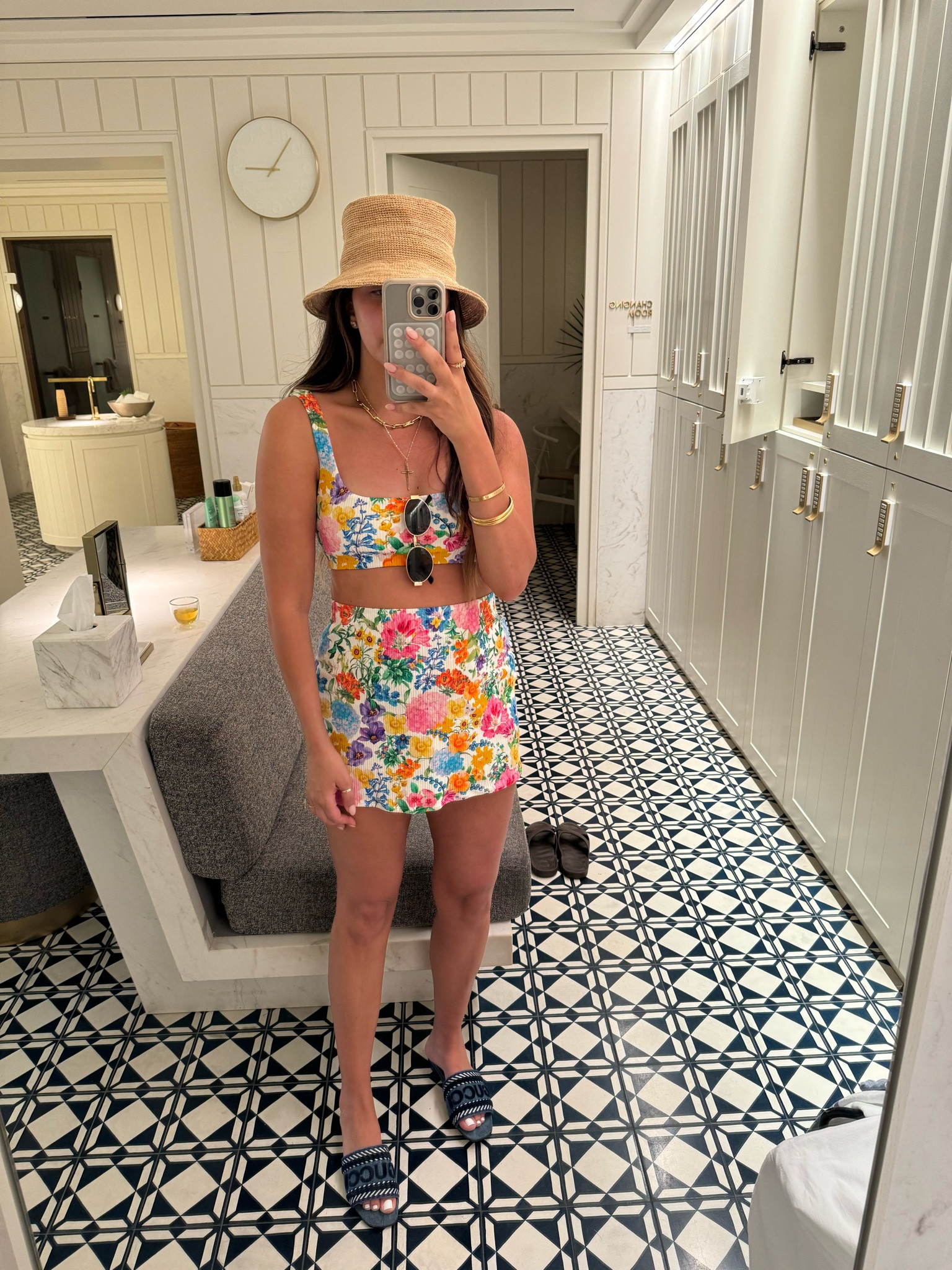 Medium fit all pieces!

Love this swim and cover up I just got in! Also has matching prints for the kids!

#LTKswim #LTKstyletip #LTKtravel