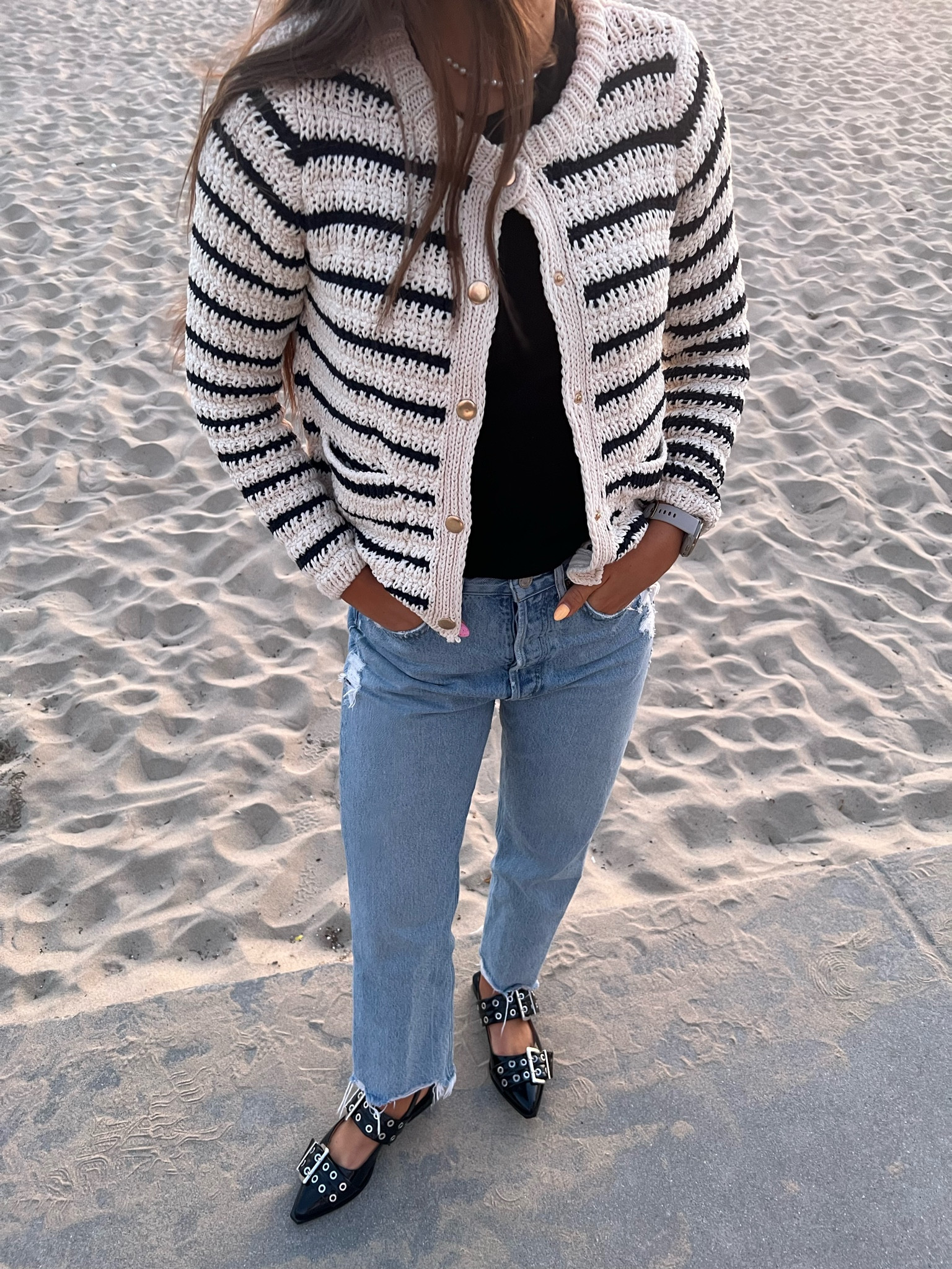 my sweater is from Zara but i can’t link it, so i linked a similar one that’s on sale!❤️

#LTKstyletip #LTKSeasonal #LTKshoecrush