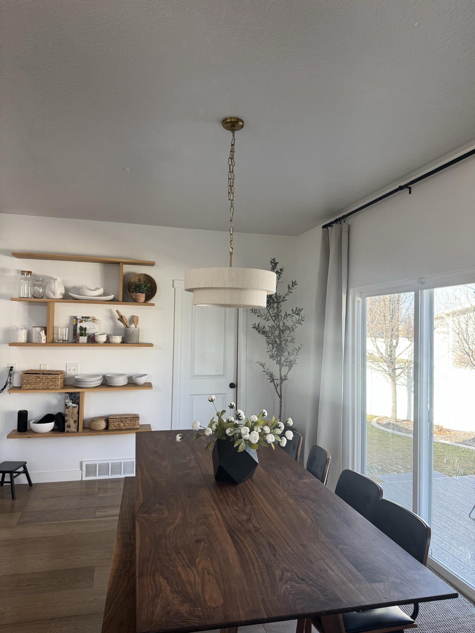 I love how my dining area looks good and feel good. 