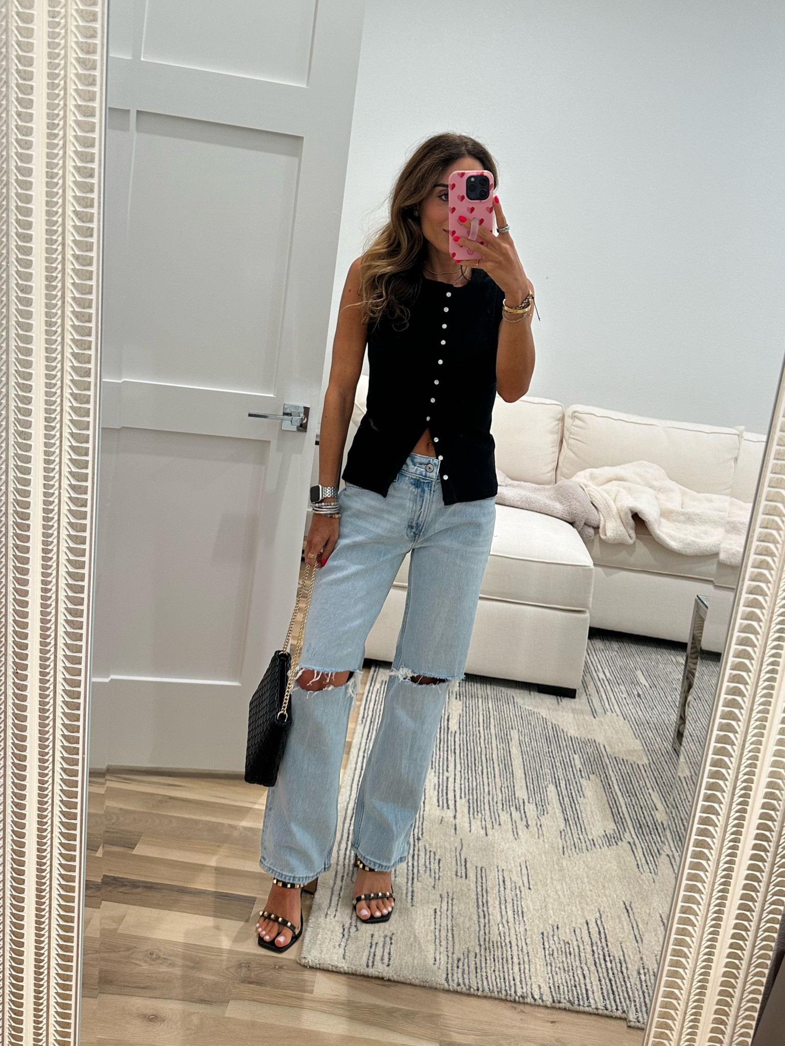 Low rise baggy jeans size 23 x short code AFBELBEL 

#LTKxAF #LTKFindsUnder50 #LTKFindsUnder100