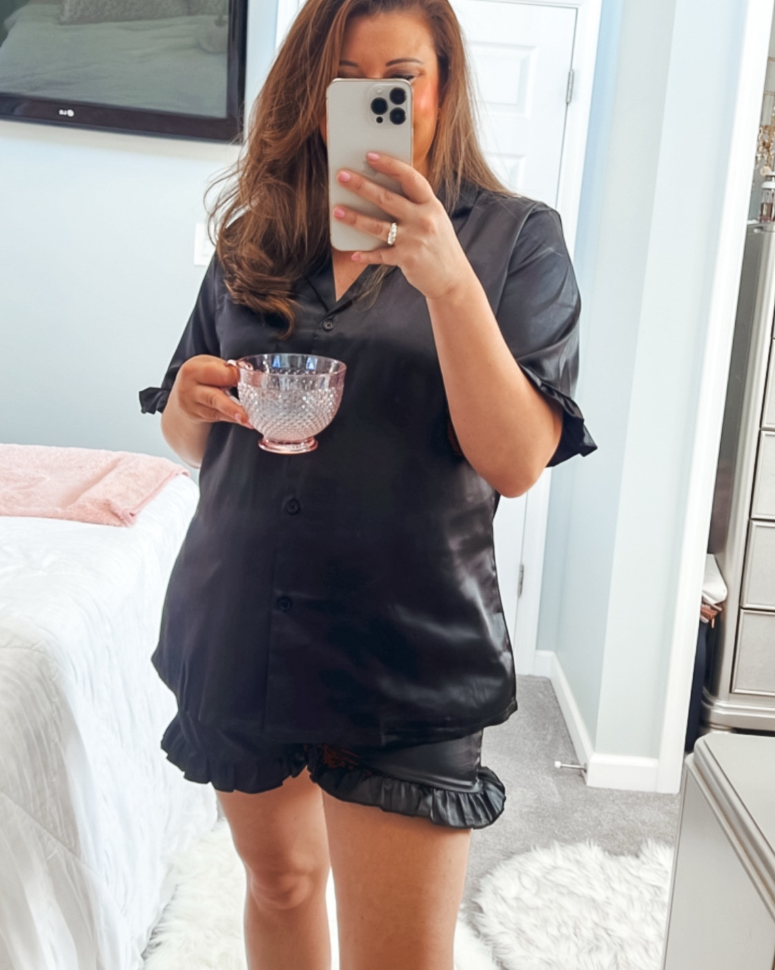The cutest ruffle silly pj set! 🖤
Fall pjs 
Black pajamas 
Silky pajamas 
Ruffle pajamas 
Amazon prime day 
Amazon finds 
Amazon fall pajamas 

#LTKHalloween #LTKxPrimeDay #LTKFallSale