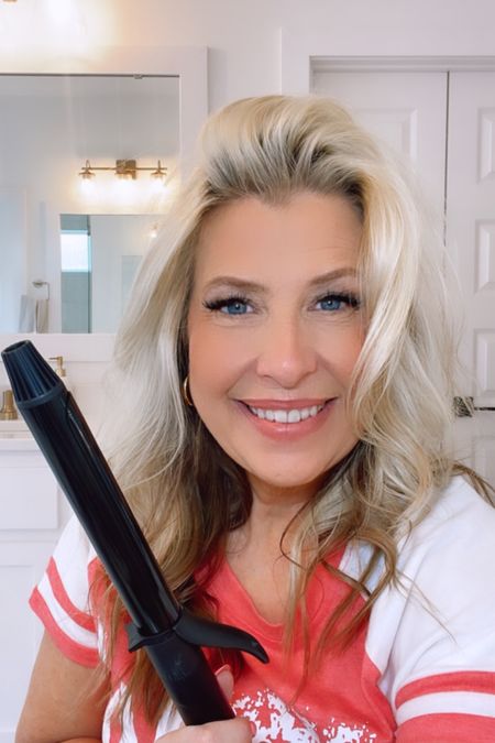 This is an amazing dupe for bioionic curling iron. I’ve used one my girlfriend’s real one when we were hanging out once and I swear this dupe is just as good! 

#LTKBeauty #LTKFindsUnder100