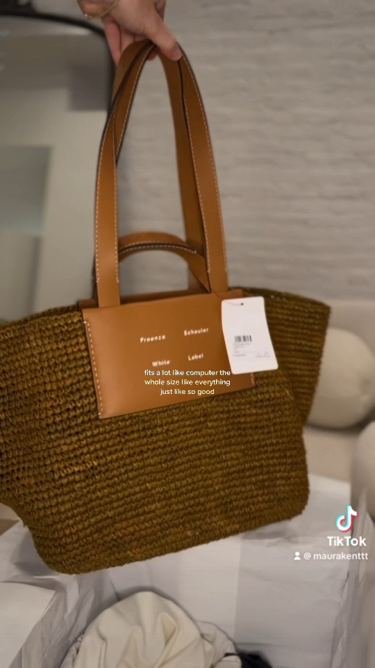 best summer tote bag! 

#LTKFind #LTKitbag #LTKfit