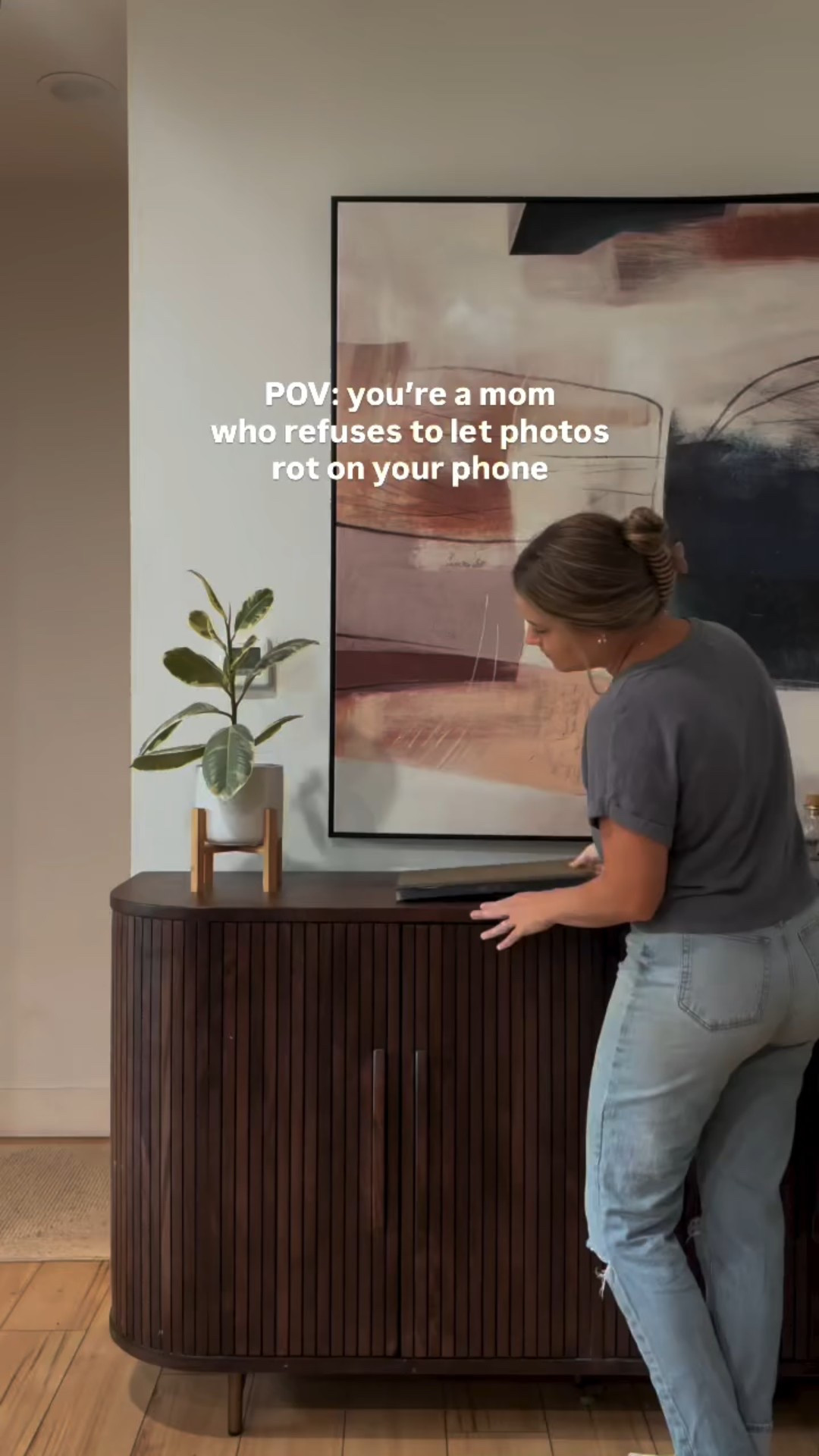 There’s something about holding a photo in your hands that a camera roll just can’t beat ✨ 

Printed a stack of everyday memories with @artifactuprising and styled them in a thrifted wire basket for our living room.

Now the moments I’d usually scroll past are part of the space we actually live in.

Use code EMMAJ15 at checkout to save on your own prints 🤍

#artifactuprising #AUpartner #printedphotos #homedecorideas #momhacks #interiorstyle #memorykeeping