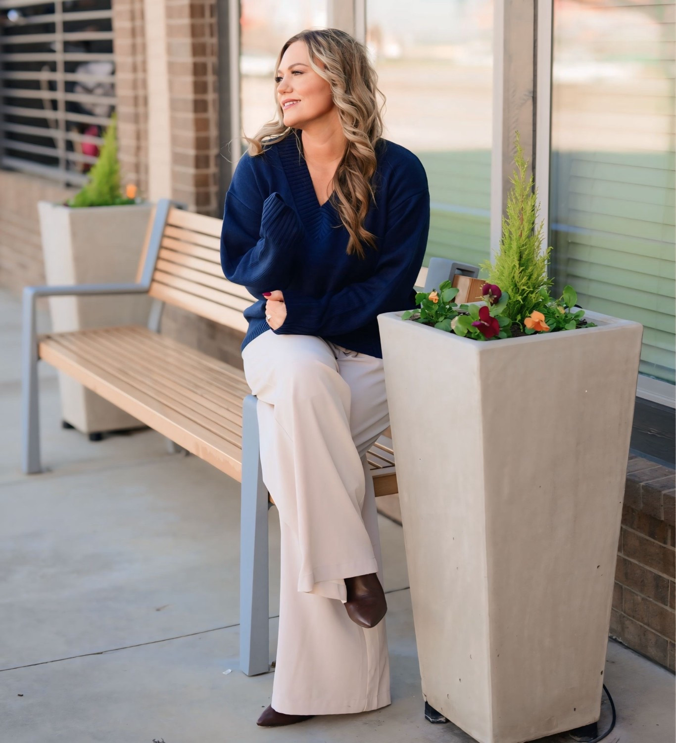 A navy knit and wide leg trousers is one of those combinations that never gets old. Comfortable, polished, and easy to wear on repeat for workdays, meetings, and everyday life.

neutral outfit, navy sweater, wide leg trousers, everyday workwear, polished casual style, chic neutrals, founder style, AudrieDollins

#LTKWorkwear #LTKFindsUnder100 #LTKOver40