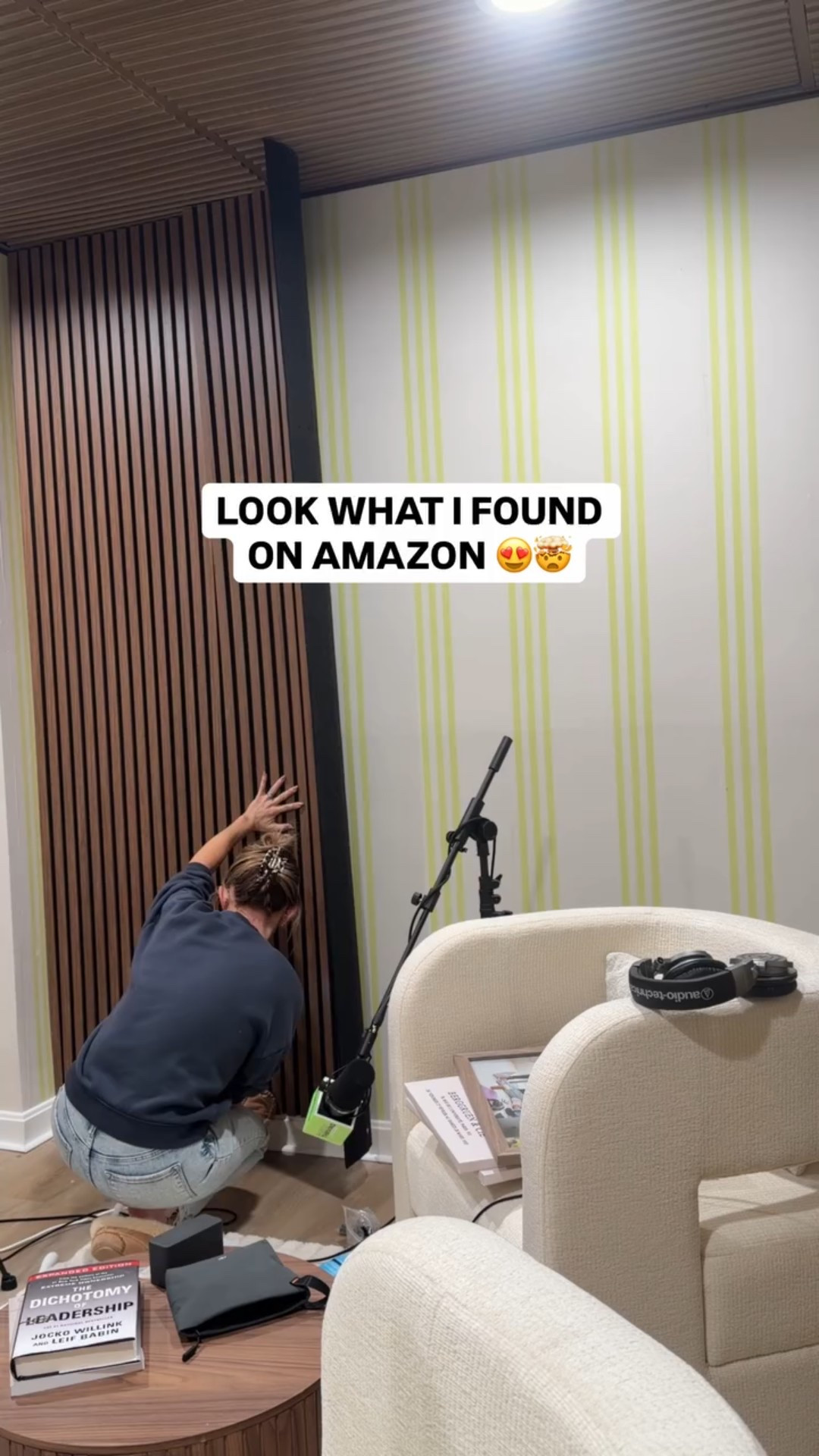 Comment SHOP and I’ll send you a link to these flexible wood slat panels! They are GORGEOUS!!!!

#diyhomeimprovement #homehacks LinkDM *146*