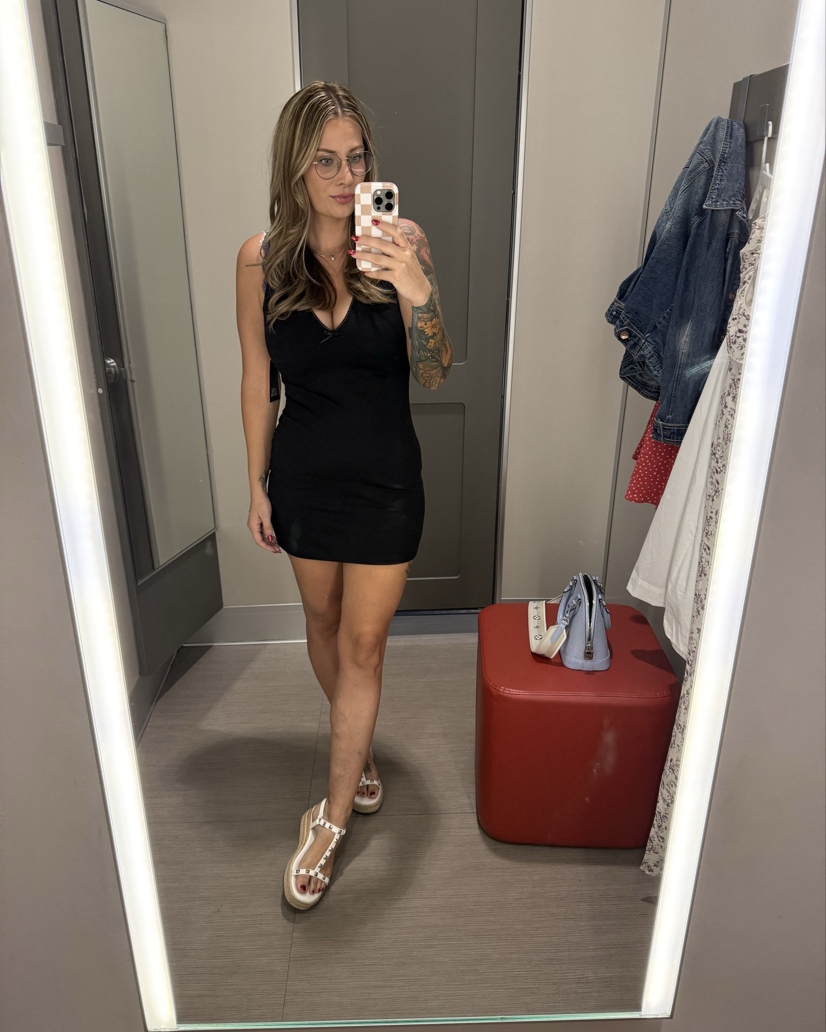 Little black dress 
Im in a size M 
5’6 145lbs 34 DDD

#LTKStyleTip #LTKFindsUnder50 #LTKFindsUnder100