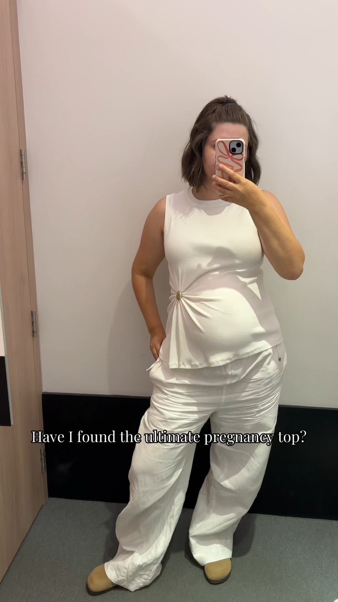 Wearing a size medium  

#LTKmaternity