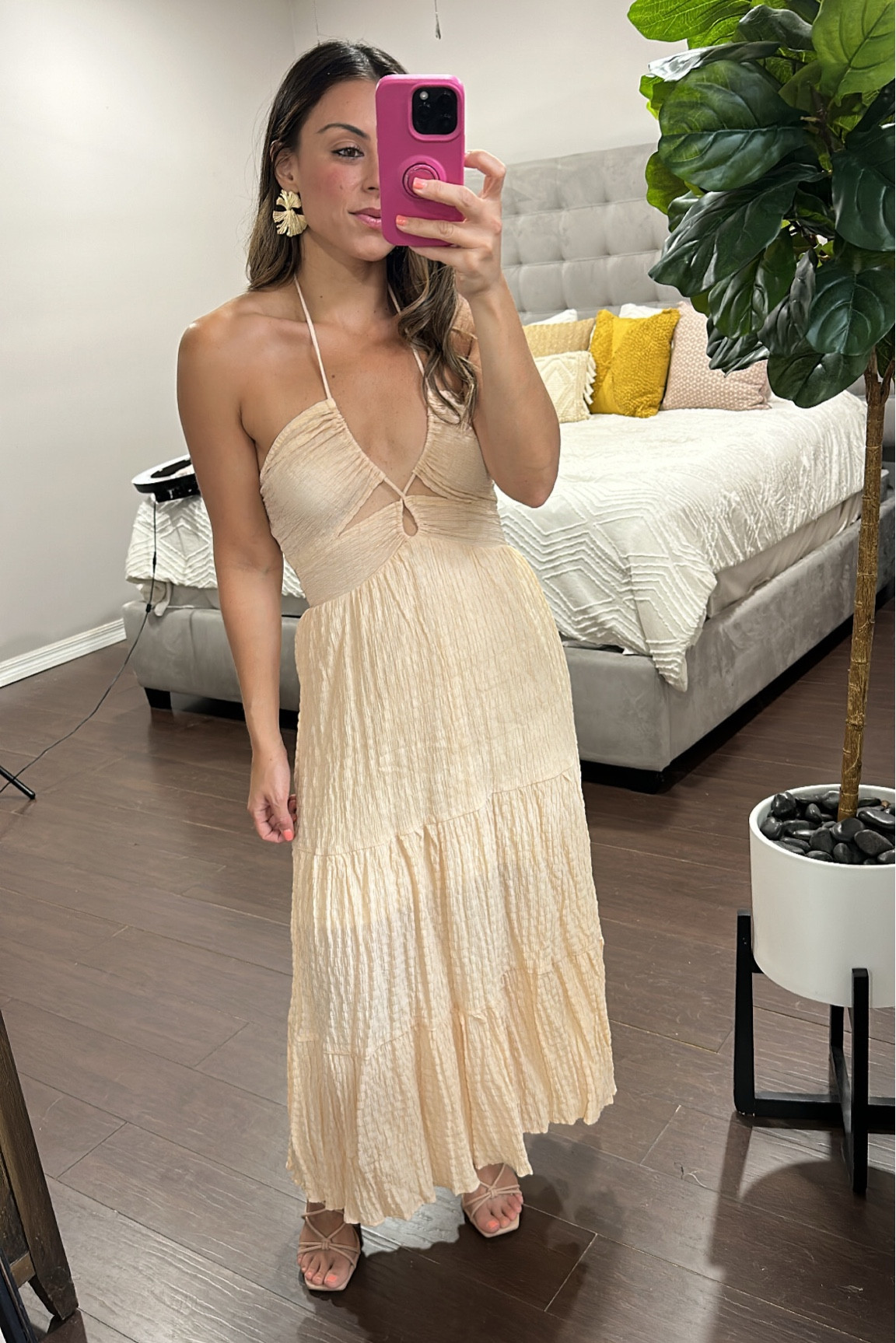 Summer dress
Beige dress

#LTKFind #LTKunder50 #LTKSeasonal