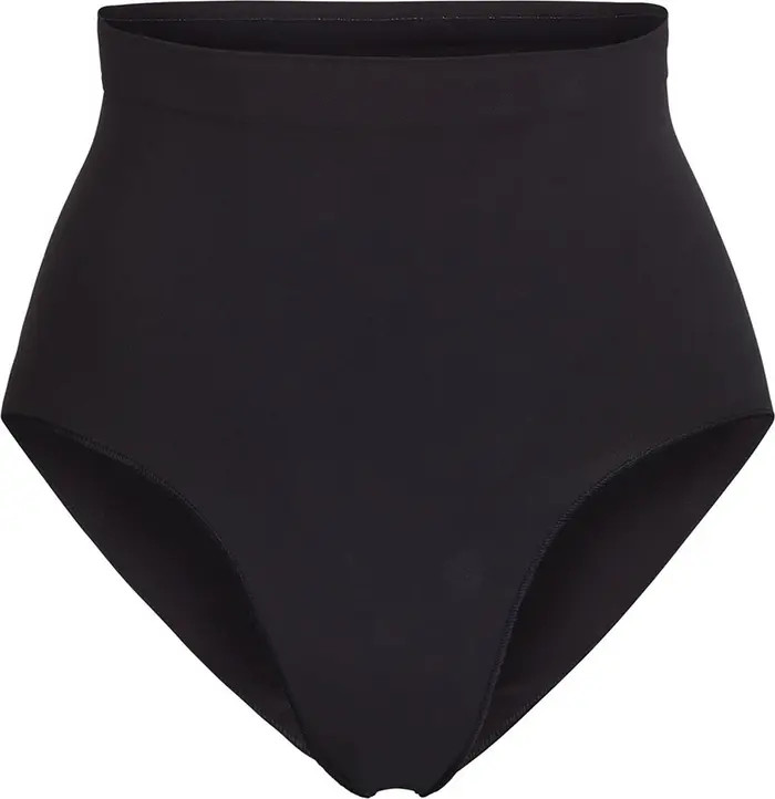 Sculpting Seamless Mid Waist Briefs | Nordstrom
