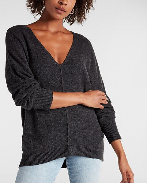 Seamed V-Neck Tunic Sweater | Express