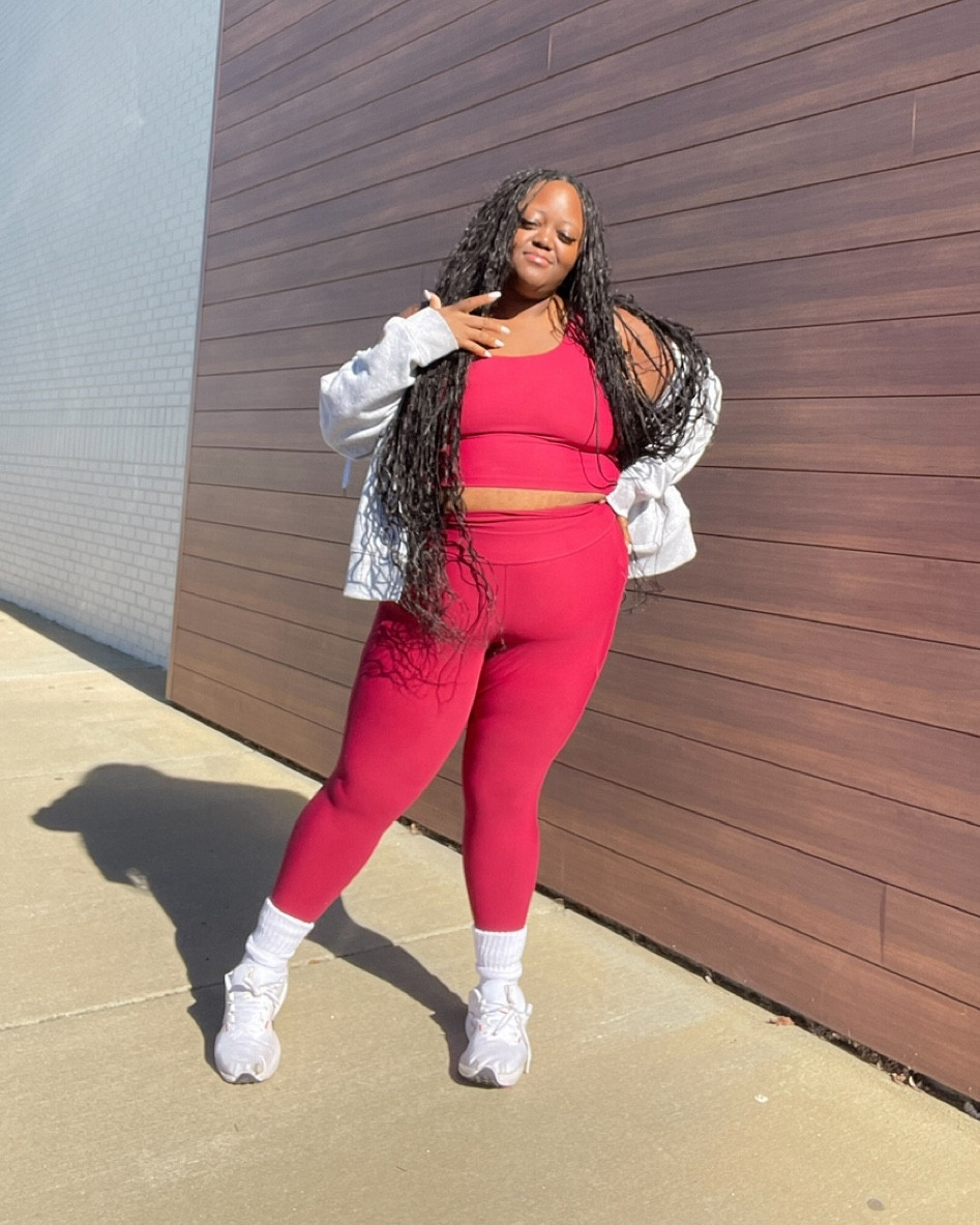 working out is easier when your outfit is cute! love this red 2 piece set from old navy ❤️

#LTKplussize #LTKfitness