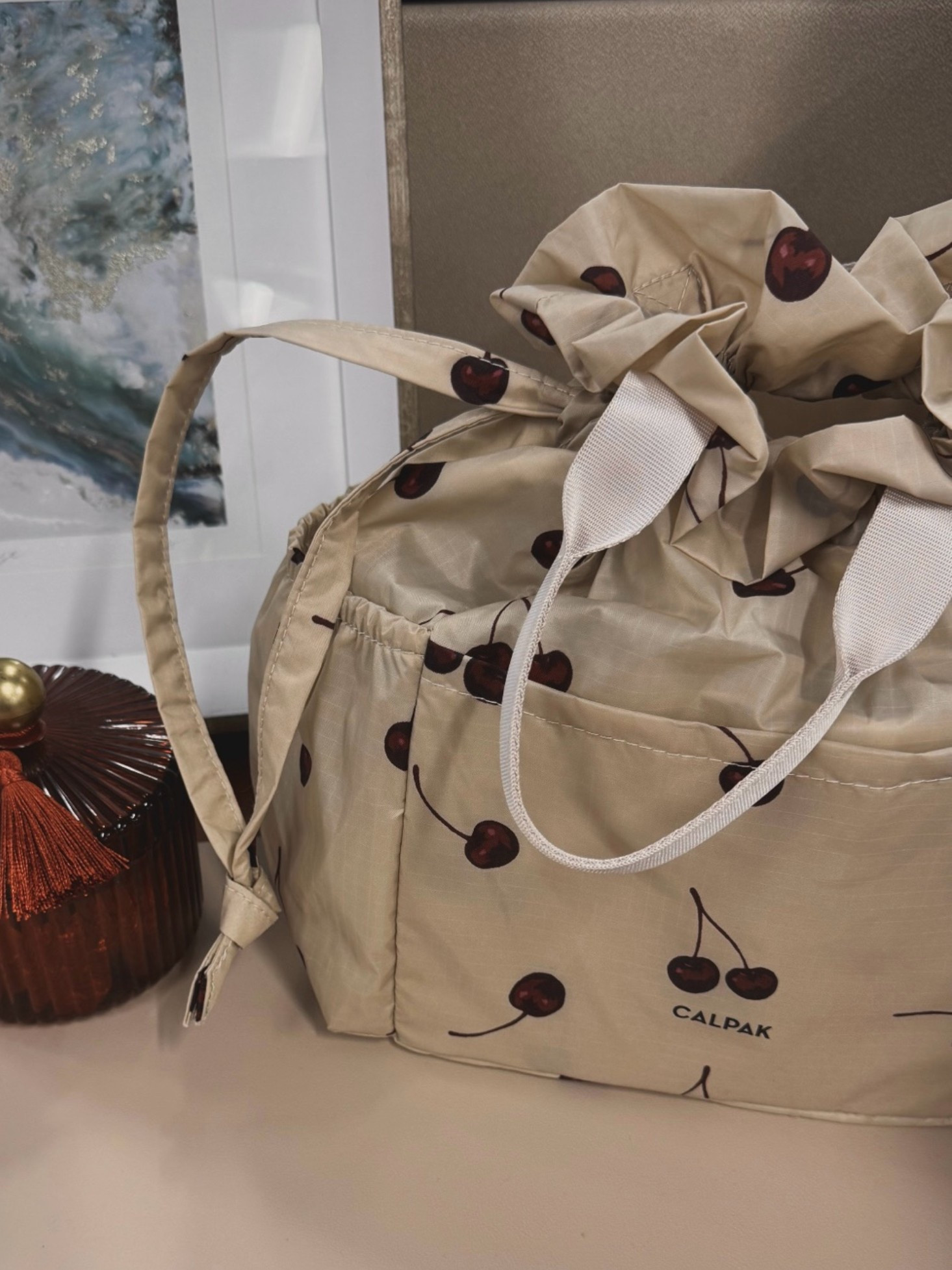 The best lunch bag/cooler for office girlies 🍒 the flexible sides make it perfect for all of your containers and it has pockets on the outside for storage.

#LTKmomlife #LTKWorkwear #LTKdayinmylife
