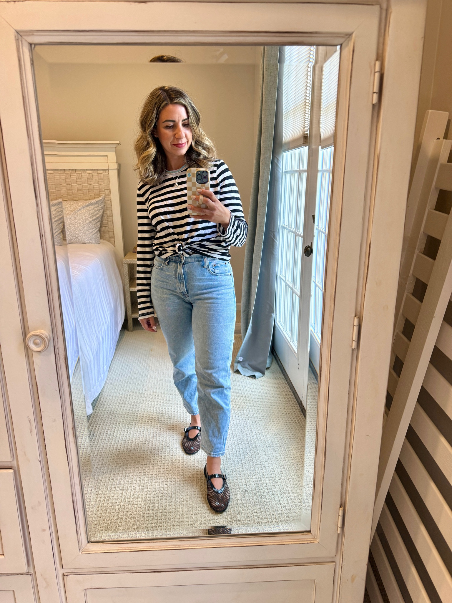 These Abercrombie jeans are a petite dream! No hem! I wear a 27 shirt and have them in about 6 colors. 

#LTKFindsUnder100 #LTKFallSale #LTKStyleTip