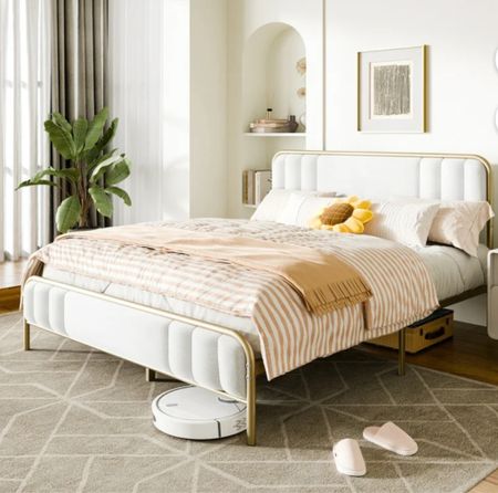 Cutest bed on sale! Over $100 off! 