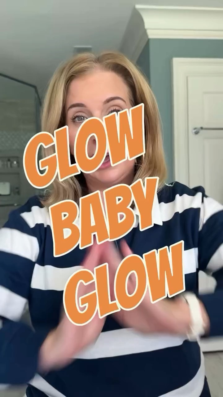 Glow baby glow!! ✨🍊✨ Check out @pacificabeauty newest line, Glow Baby!! I love collaborating with brands I love and use 🫶 PROMO CODE: ABDLOOKBROOKE for 10% off!  🧡

#Pacifica #pacificabeauty #vitaminc #glowup #skincare
