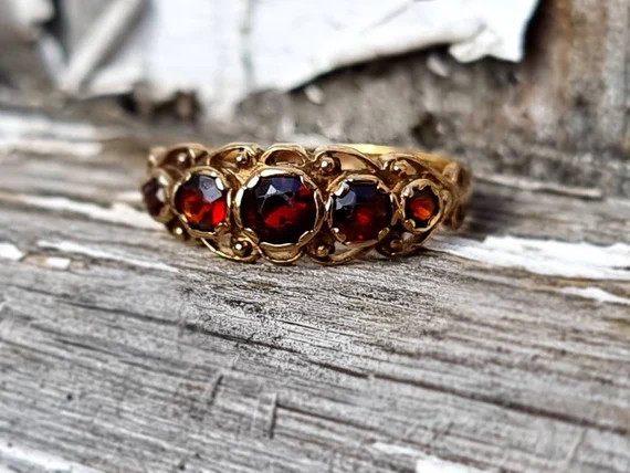 Vintage Rich Five Stone Garnet Ring Set in 9ct Yellow Gold  - Etsy | Etsy (US)
