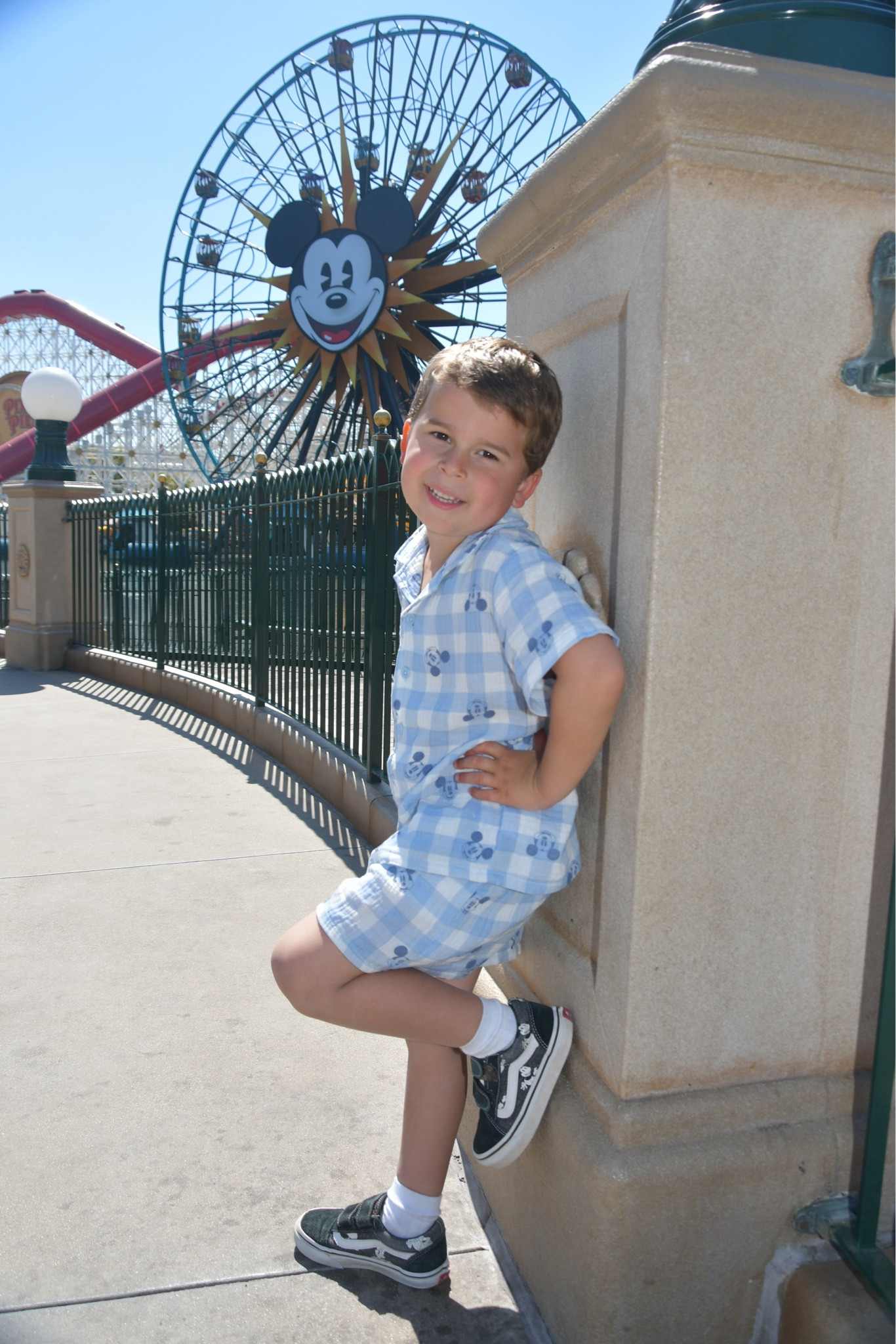 Disneyland Spring OOTD! 

#LTKtravel #LTKfindsunder50 #LTKkids
